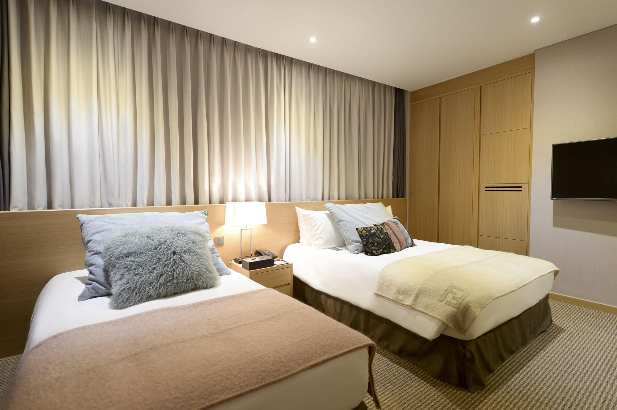 Hotel New Oriental Myeongdong Seoul Bagian luar foto