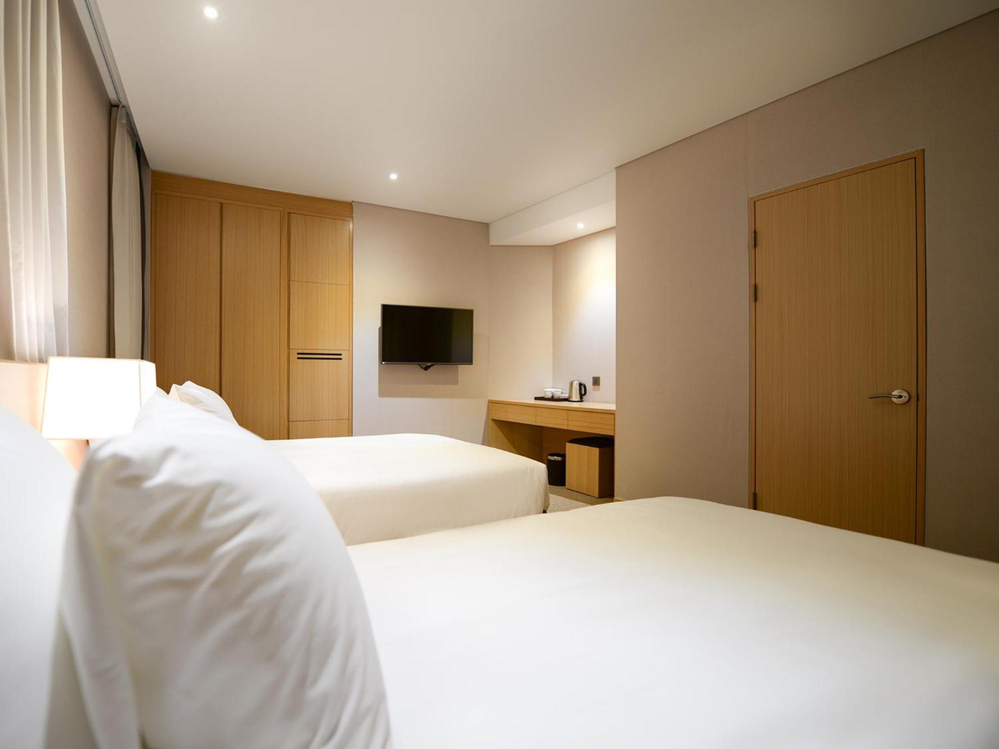 Hotel New Oriental Myeongdong Seoul Bagian luar foto