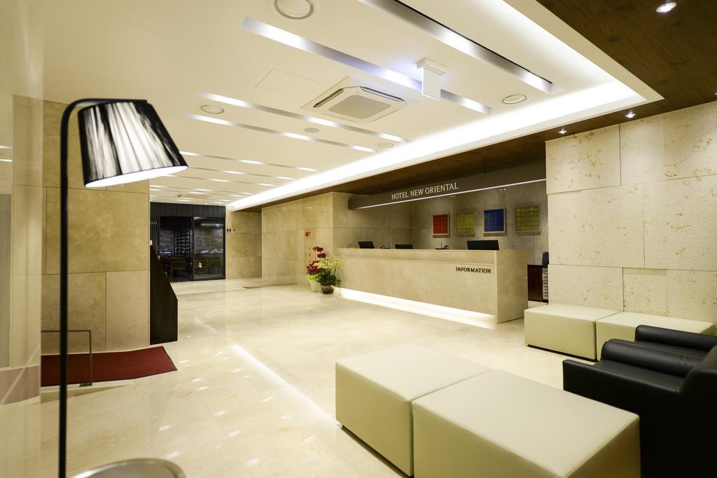 Hotel New Oriental Myeongdong Seoul Bagian luar foto