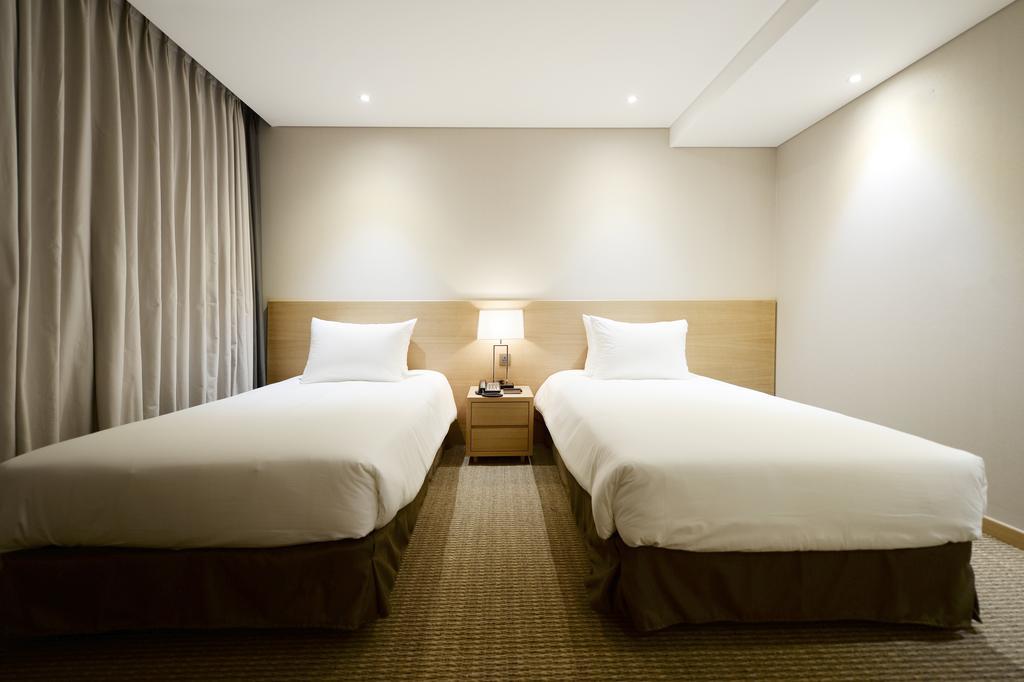 Hotel New Oriental Myeongdong Seoul Ruang foto